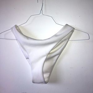 ⭐️White Bikini Bottoms⭐️
